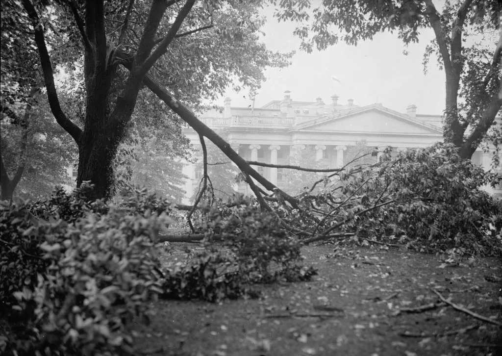  A possible tornado ripped through the White House grounds in November 1927 